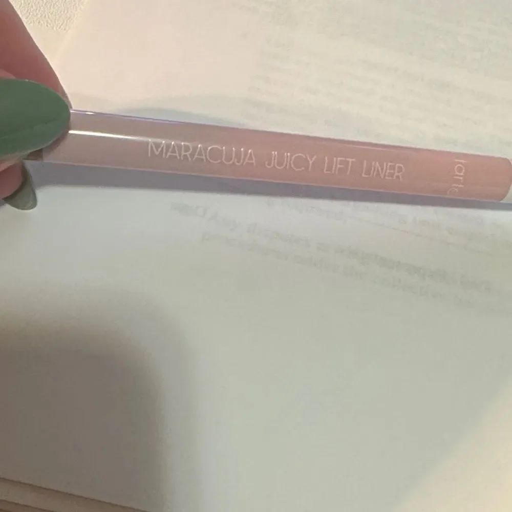 Tarte Maracuja Juicy Lift Liner